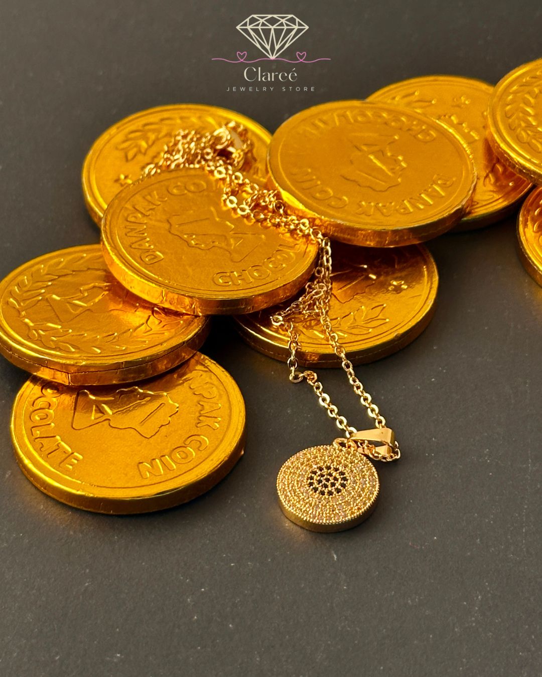 Luxe Radiance Circle